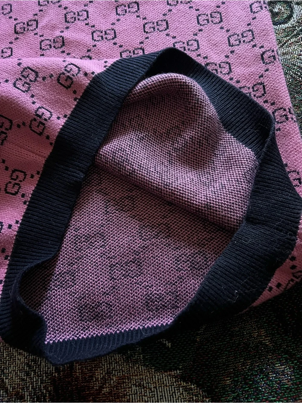 Gucci Pink GG Logo Crewneck Sweater with Navy Trim